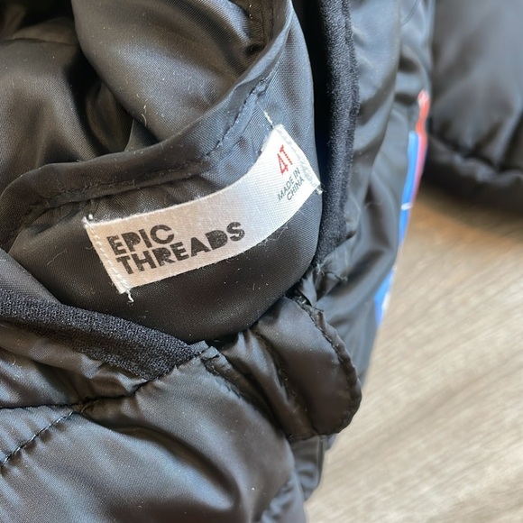 Epic Threads toddler boys black NASA puffer jacket with hood - Picture 3 of 3